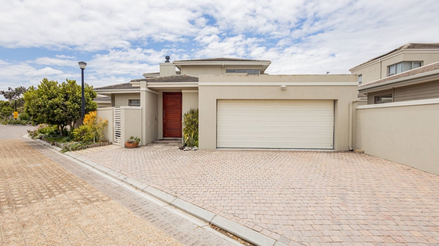 4 Bedroom Property for Sale in Sunset Beach Western Cape